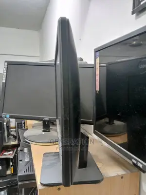 Dell,Hp,Acer Monitors Available