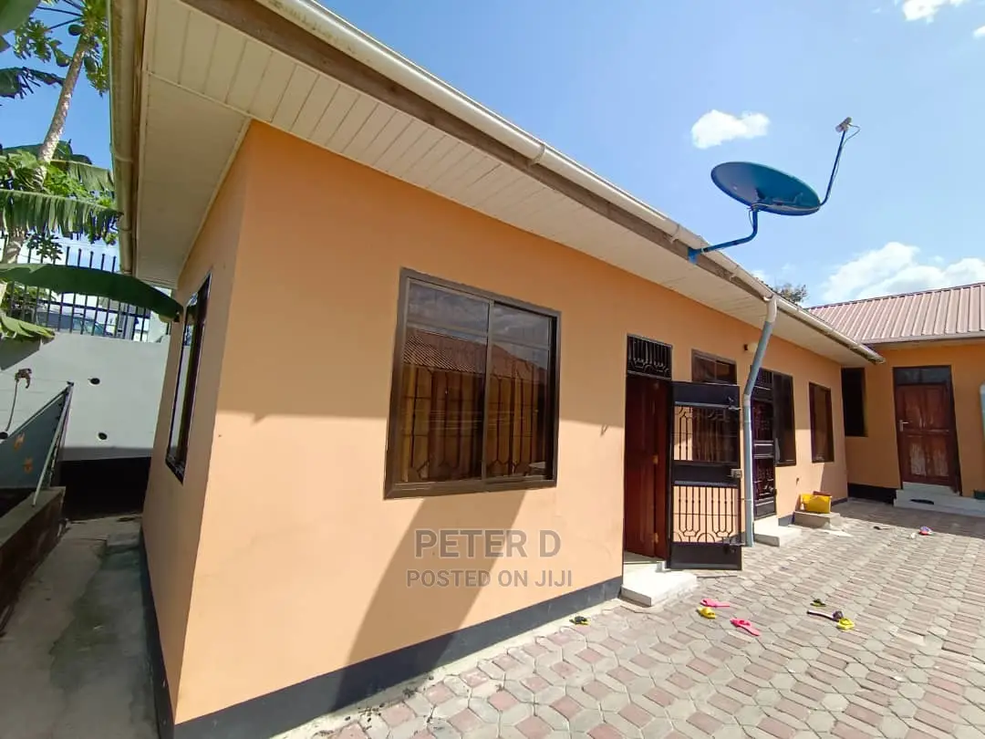 2bdrm Apartment in Kimara for rent