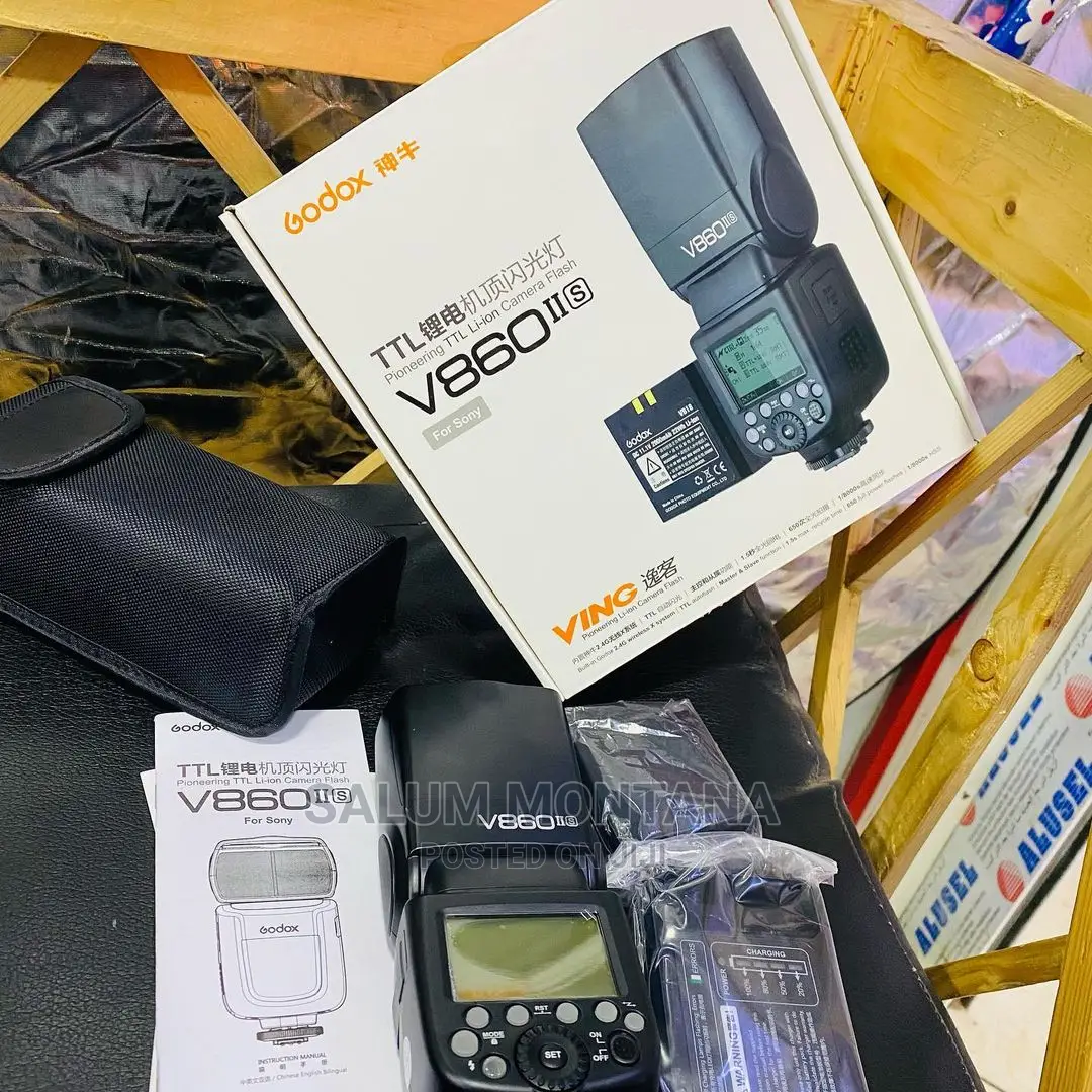 GODOX V860ii,