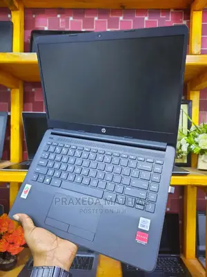 Laptop HP 14-Dq1088wm 8GB Intel Core I5 HDD 1T