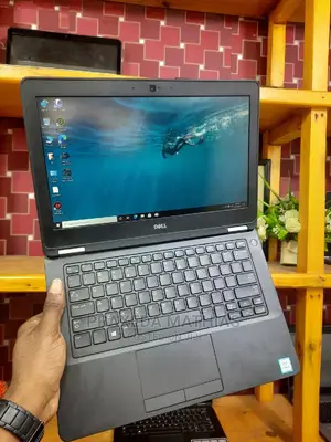 Laptop Dell Latitude 12 E5270 8GB Intel Core I5 SSD 256GB