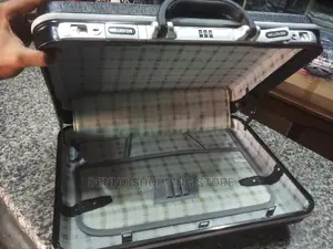 Briefcase /Suitcase