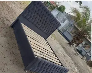Kitanda Kizuri Sana Simple
