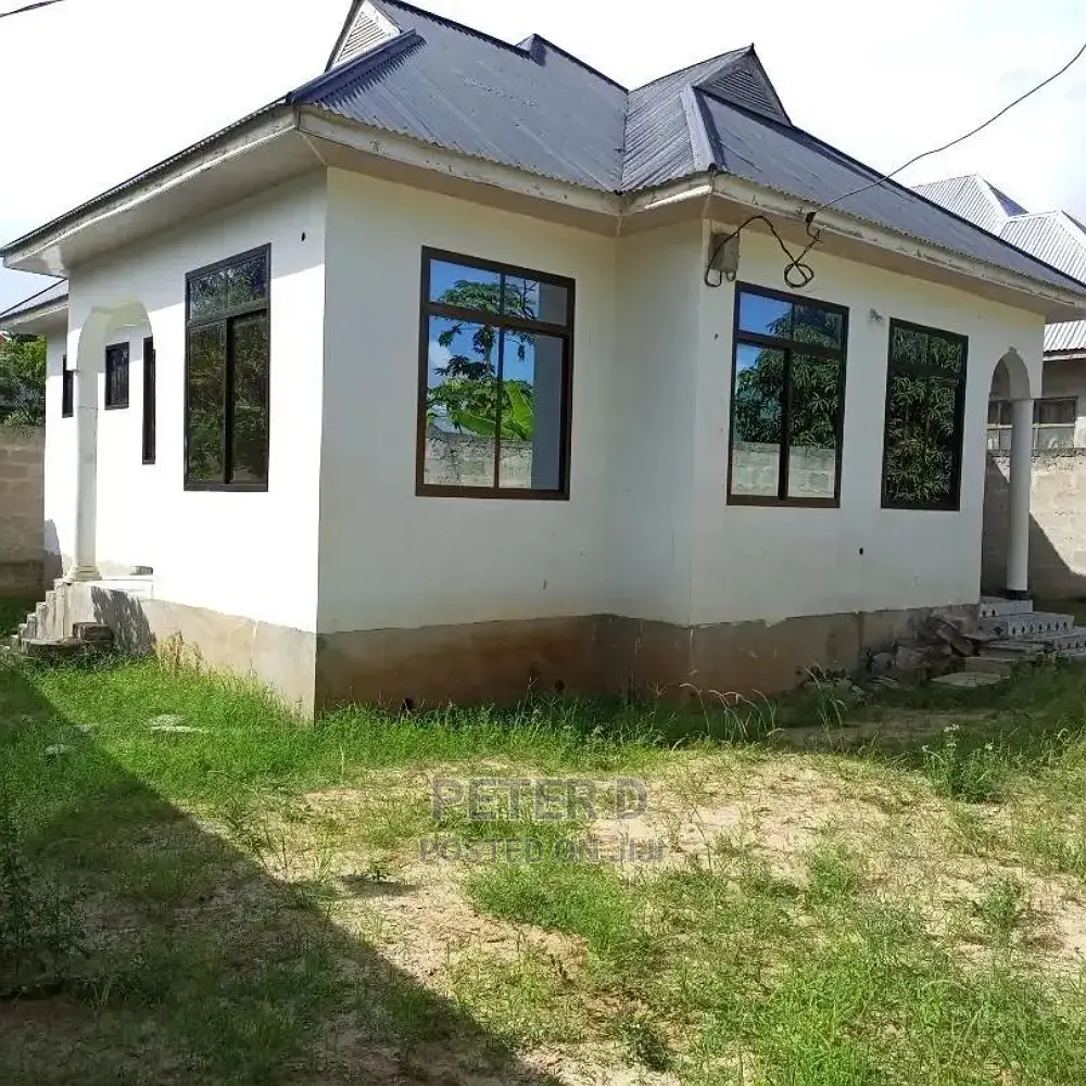 3bdrm House in Goba for sale
