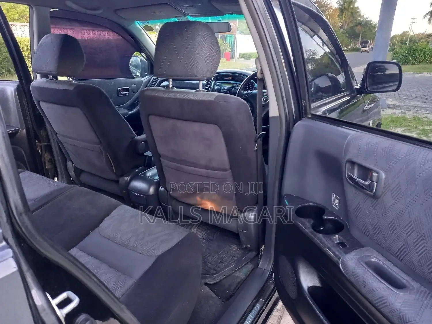 Toyota Kluger 2003 Black
