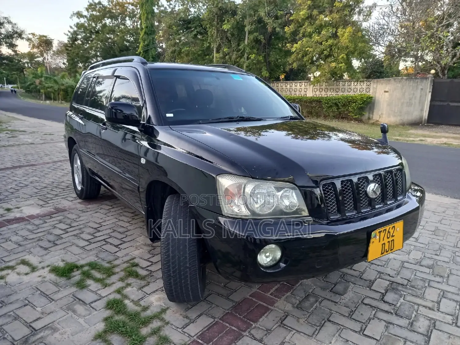 Toyota Kluger 2003 Black