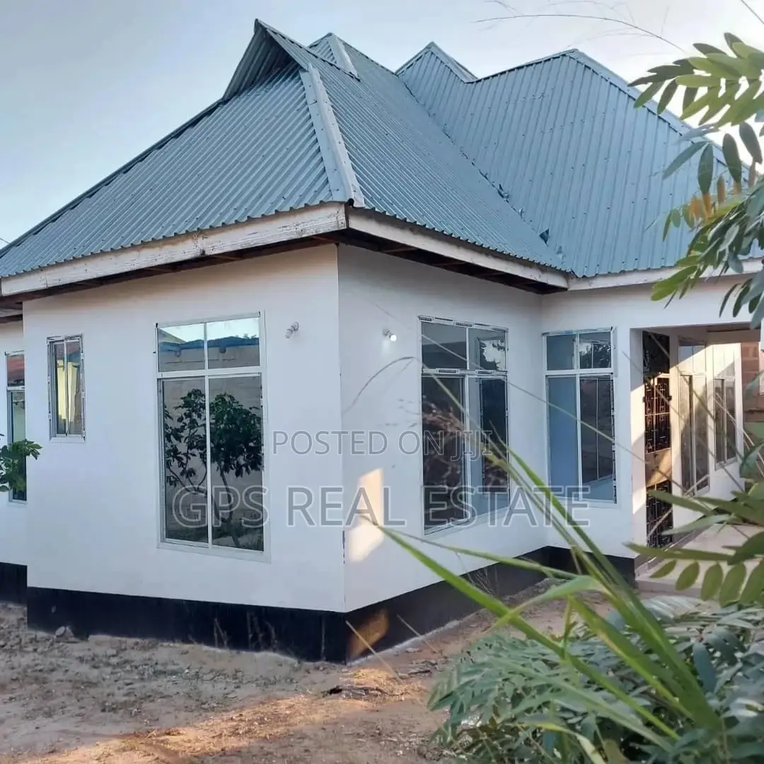 3bdrm House in Maxposh, Kinondoni for Sale