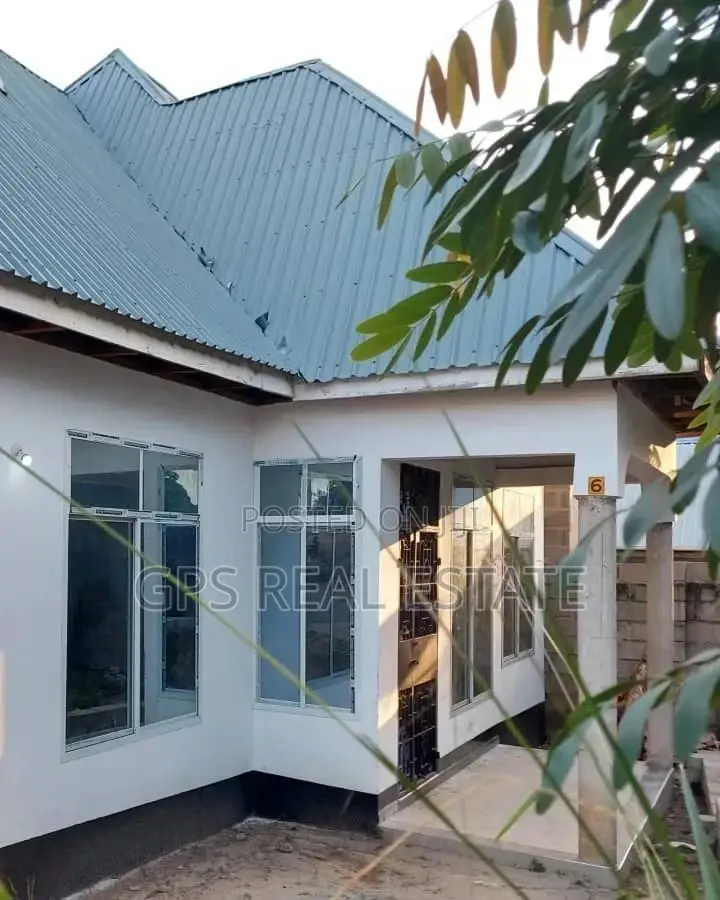 3bdrm House in Maxposh, Kinondoni for Sale