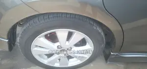 Toyota Ractis 2009 Gray