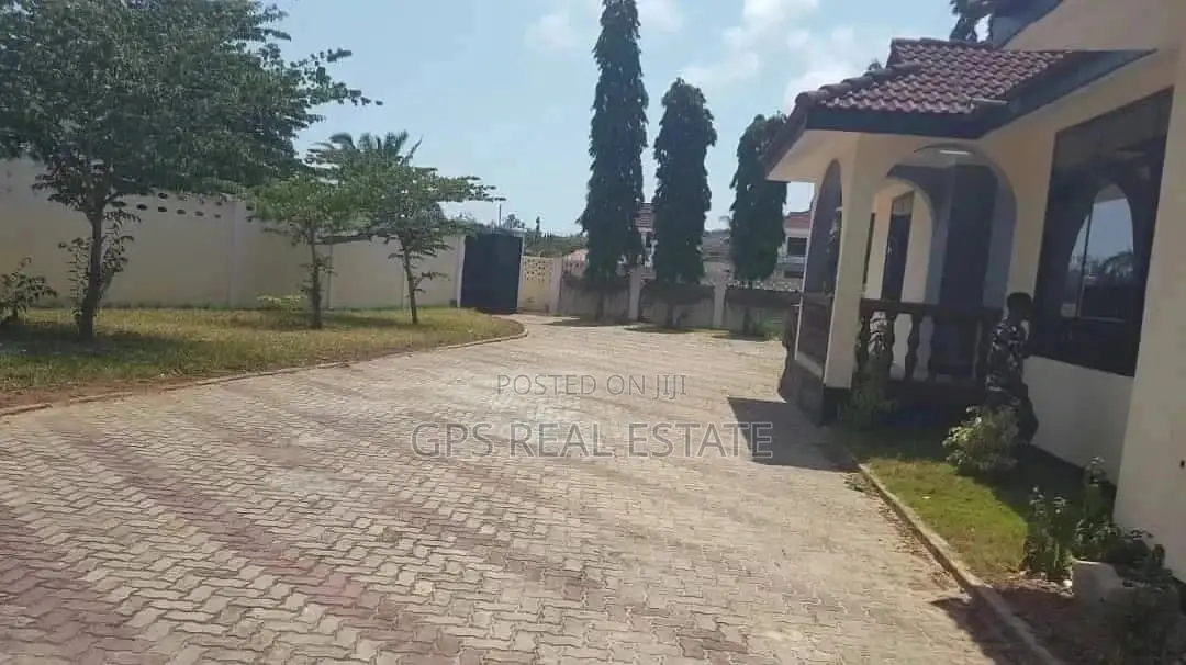 Four Bedroom House In Mbezi Beach For Sale