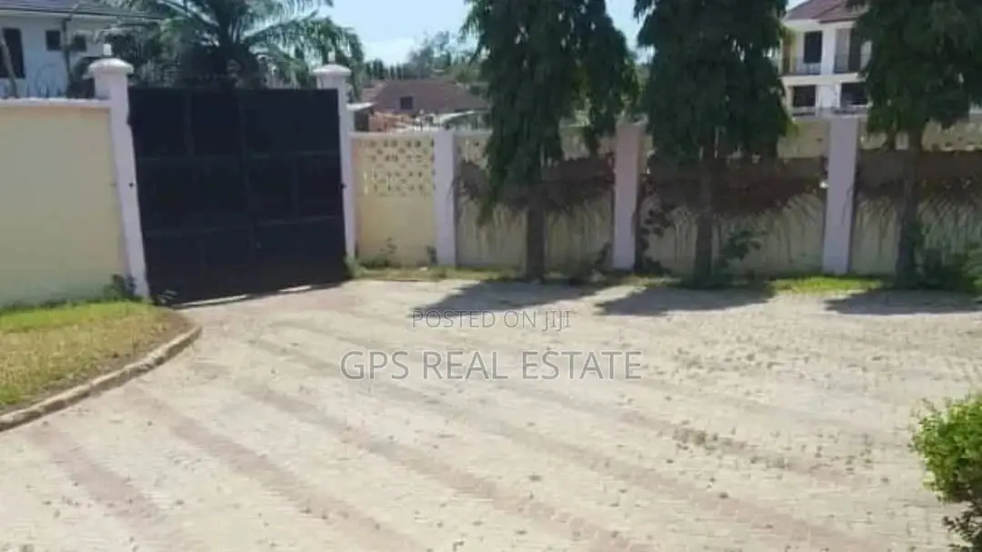 Four Bedroom House In Mbezi Beach For Sale