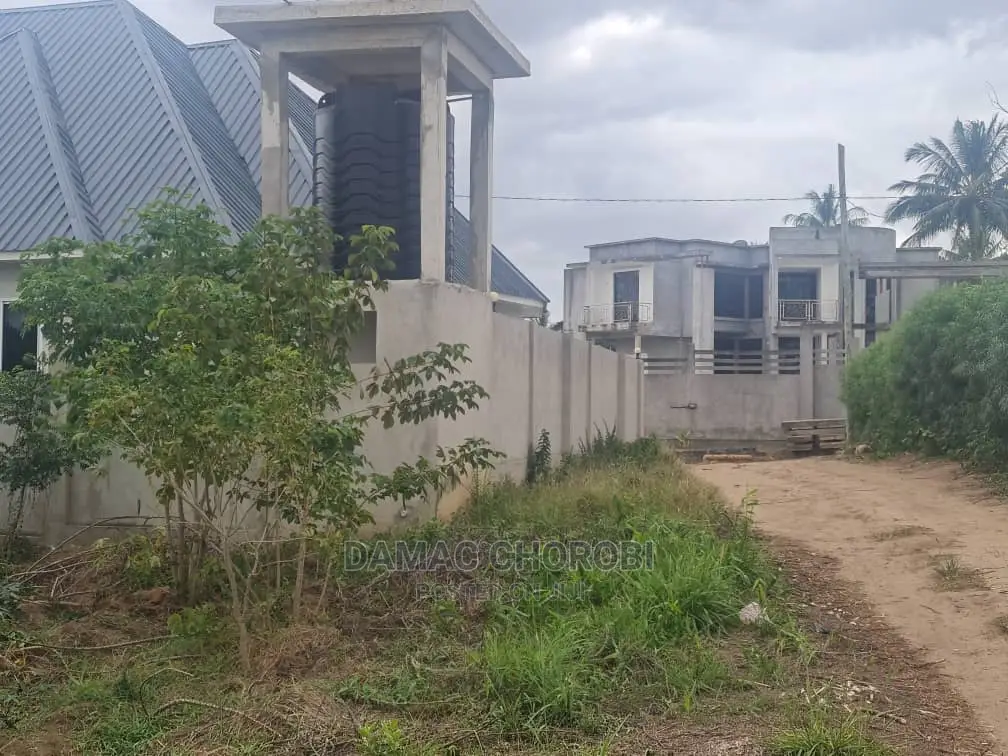 Qmt 8000 Sawa Na Acre 2 Luguruni for Sala Milion 200