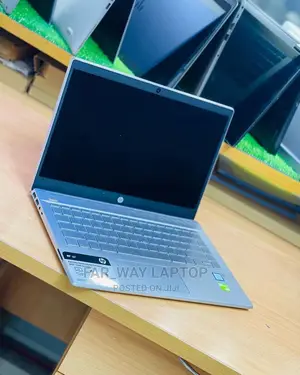 New Laptop HP Pavilion 13 8GB Intel Core I5 HDD 1T