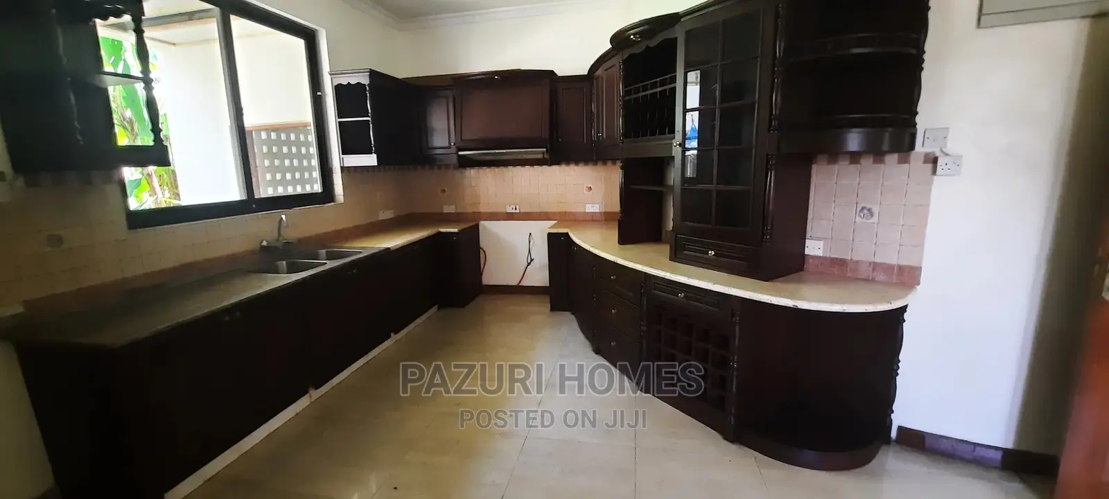 Furnished 4bdrm Villa in Oysterbay, Kinondoni for Rent
