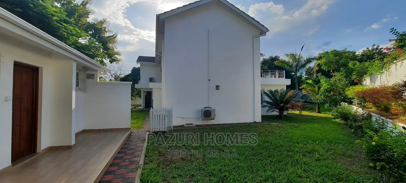 5bdrm Bungalow in Masaki, Kinondoni for Rent