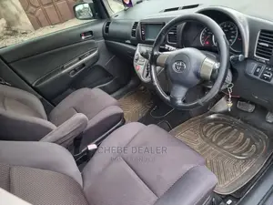 Toyota Wish 2005 Gray