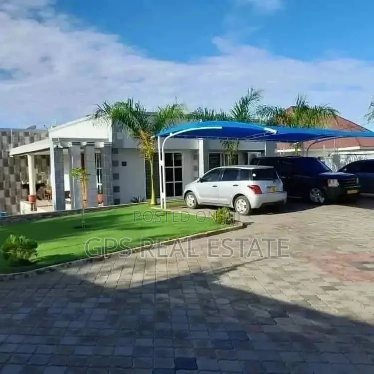4bdrm House in Maxposh, Kinondoni for Sale