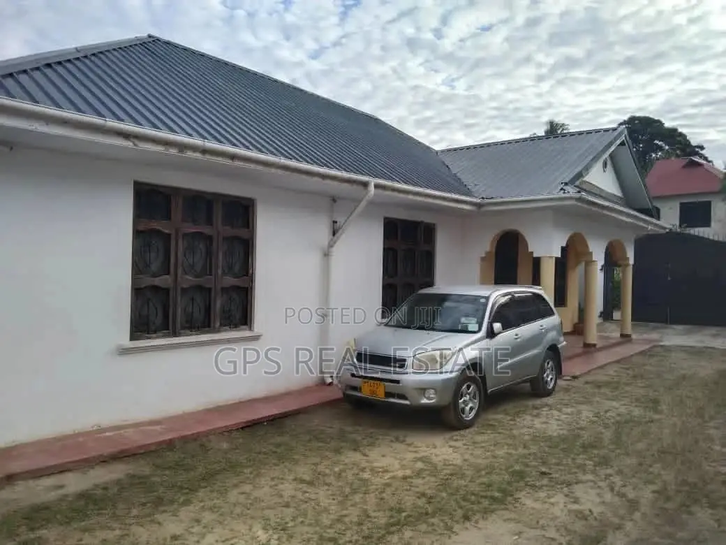 2bdrm House in Maxposh, Kinondoni for Sale