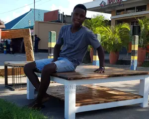 Coffee Table Nzuri Sana