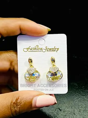 Hereni/ Earrings