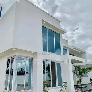 4bdrm House in Maxposh, Kinondoni for Sale
