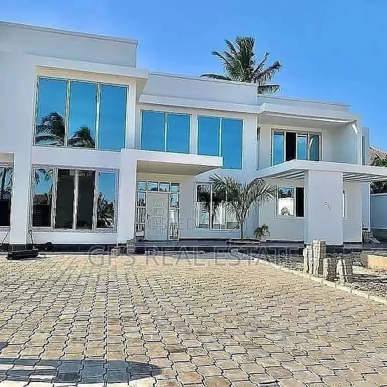 4bdrm House in Maxposh, Kinondoni for Sale