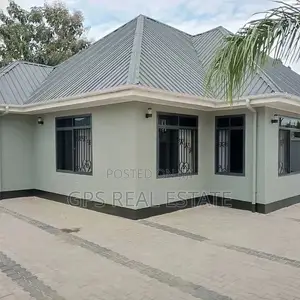 3bdrm House in Maxposh, Kinondoni for Sale