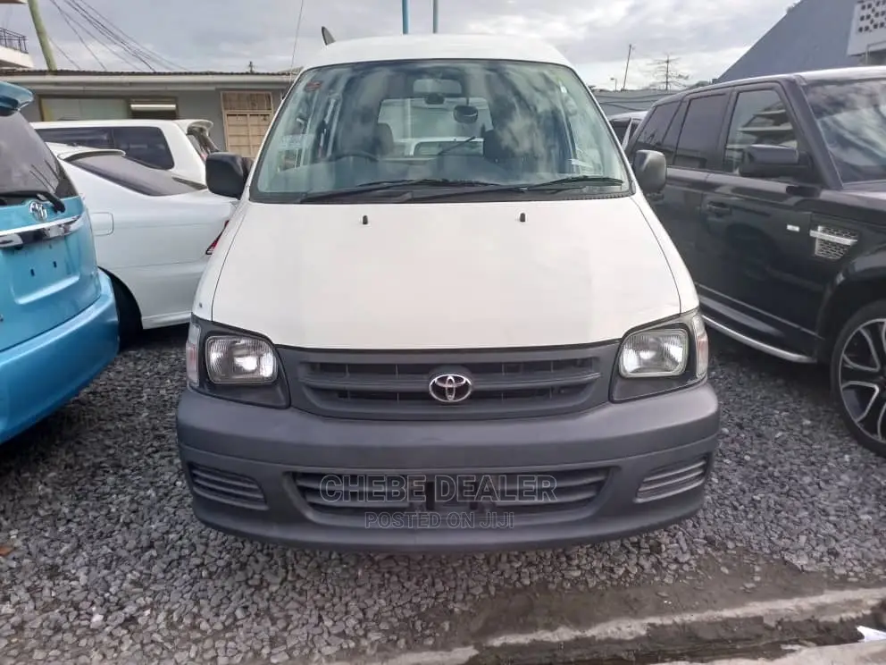 Toyota TownAce 2002 White