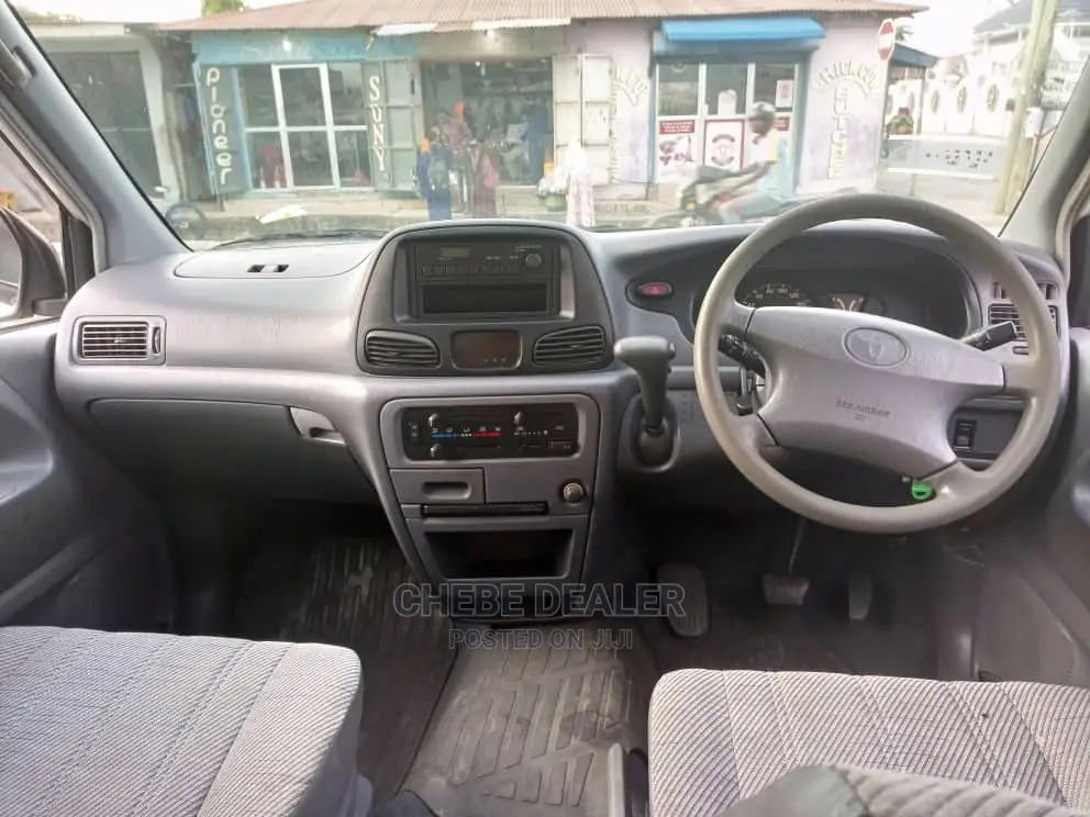 Toyota TownAce 2002 White