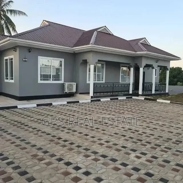 3bdrm House in Maxposh, Kinondoni for Sale