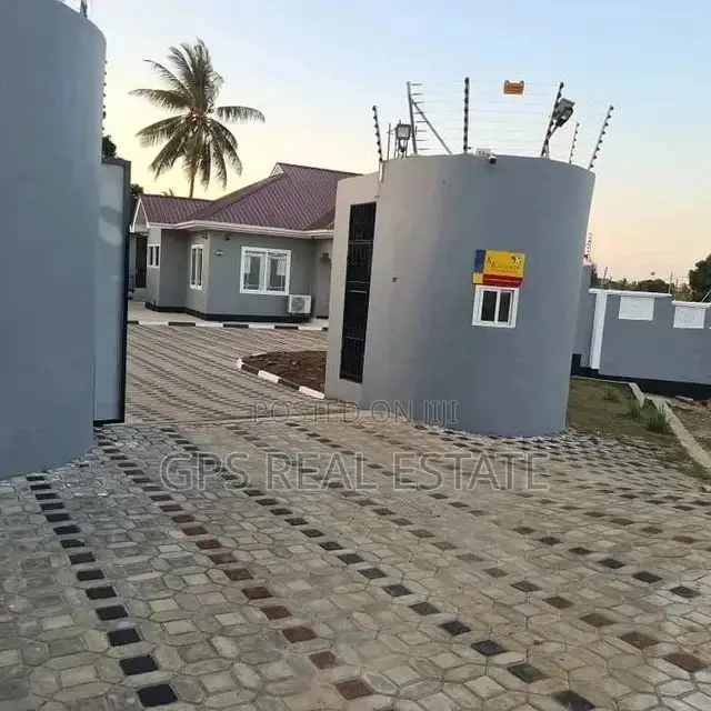 3bdrm House in Maxposh, Kinondoni for Sale