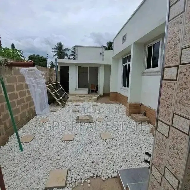3bdrm House in Maxposh, Kinondoni for Sale