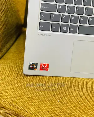 New Laptop Lenovo IdeaPad 330C 8GB AMD Ryzen SSD 128GB