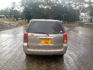 Toyota Raum 1.5 AWD 2004 Silver