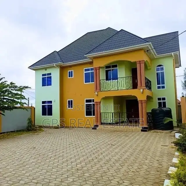 6bdrm House in Maxposh, Njiro for Sale