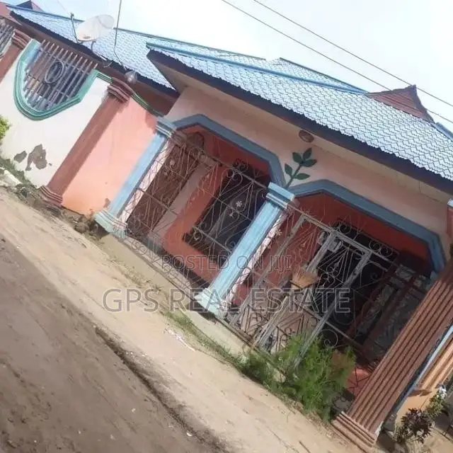 3bdrm House in Maxposh, Temeke for Sale
