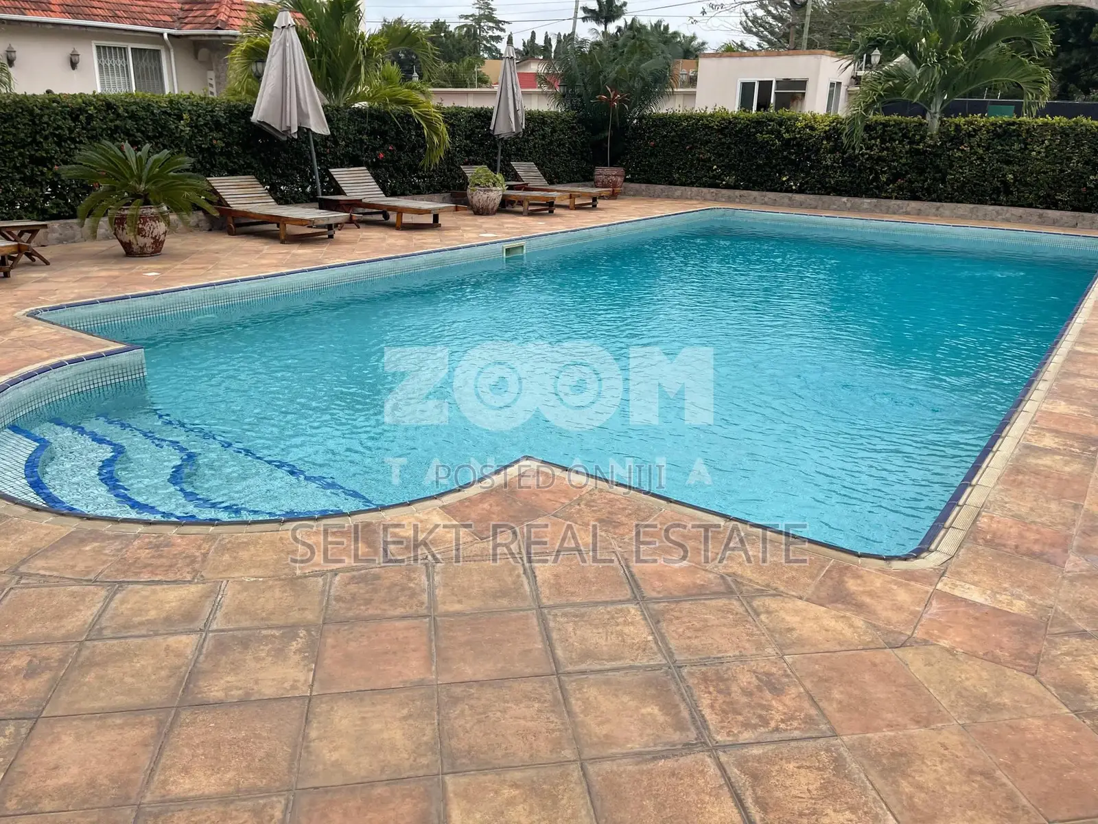 Furnished 4bdrm Townhouse / Terrace in Oysterbay, Msasani for rent