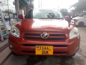 Toyota RAV4 2005 Red