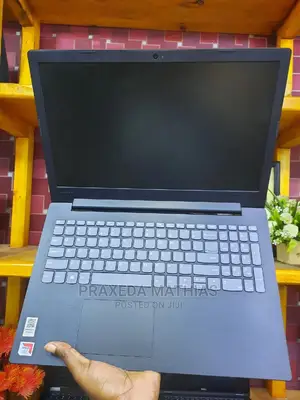 Laptop Lenovo IdeaPad 720S 4GB Intel Core 2 Duo HDD 500GB