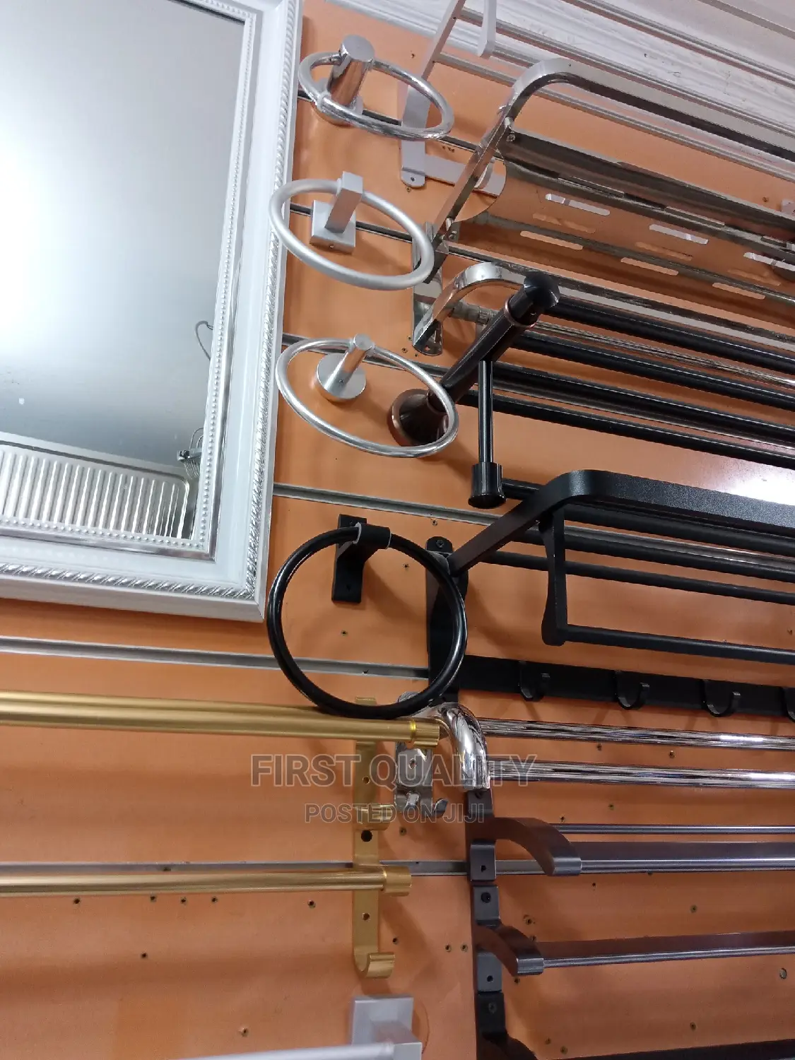 Hangers Av