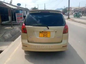 Toyota Corolla Spacio 1.5 X 2005 Gold