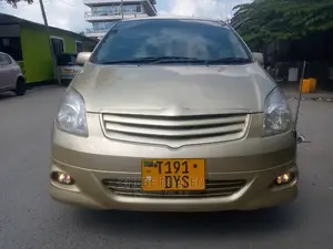 Toyota Corolla Spacio 1.5 X 2005 Gold