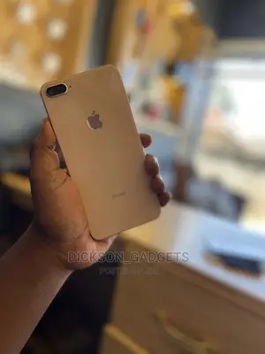 Apple iPhone 8 Plus 64 GB Gold