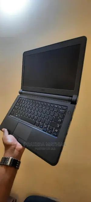 Laptop Dell Latitude 12 4GB Intel Core 2 Duo HDD 320GB