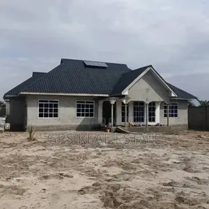 5bdrm House in Maxposh, Kigamboni for Sale