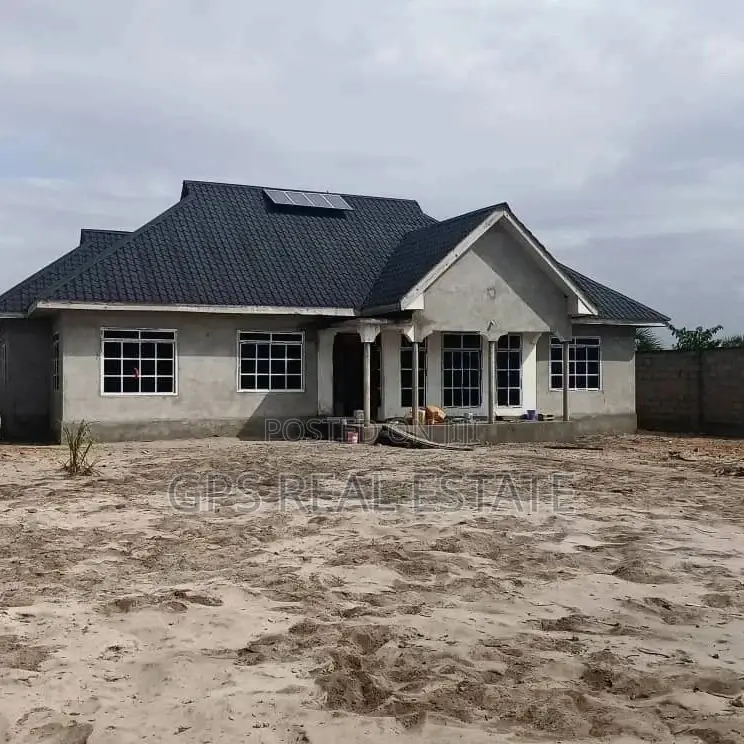 5bdrm House in Maxposh, Kigamboni for Sale