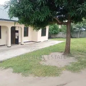 4bdrm House in Maxposh, Kinondoni for Sale