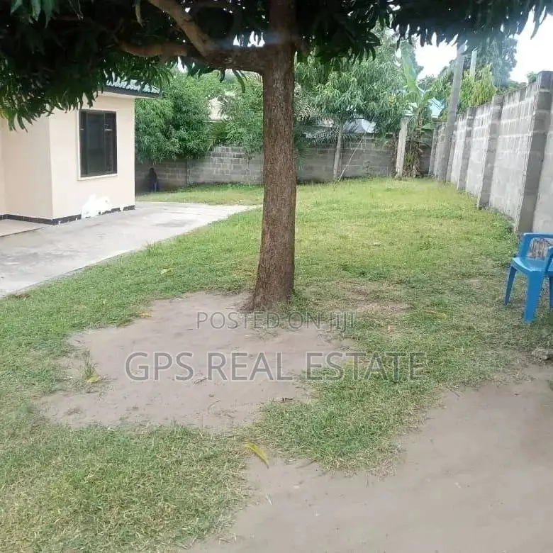 4bdrm House in Maxposh, Kinondoni for Sale