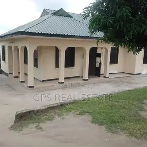 4bdrm House in Maxposh, Kinondoni for Sale