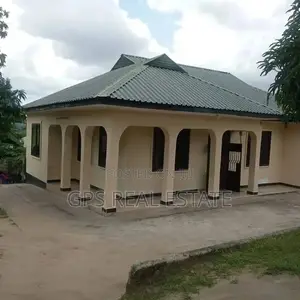 4bdrm House in Maxposh, Kinondoni for Sale